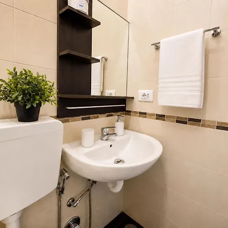 Hosting Flats Hospety Group * רומא