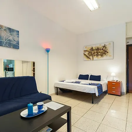 בית הארחה Hosting Flats *